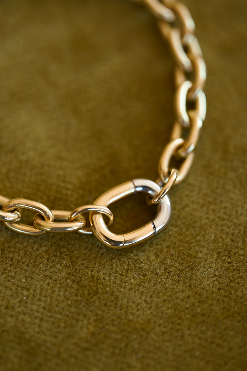 Daure_Bracelet_ceno_on-arm-lock