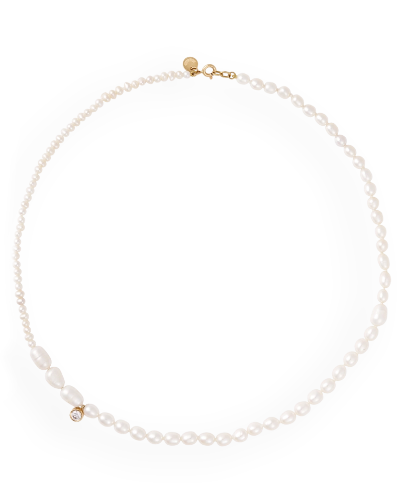 Ŝelo necklace