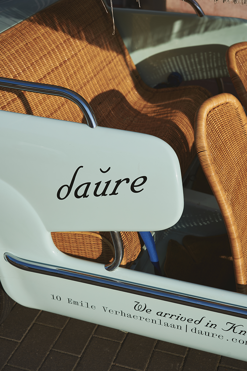 07. OUR SUMMER BOUTIQUE IN KNOKKE. HAVE YOU SPOTTED THE DAŬRE'S ICONIC FIAT ?