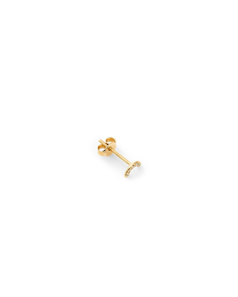 Daure_earrings_yellow_gold_lying