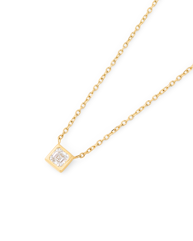 Kisa_necklace_yellow_gold