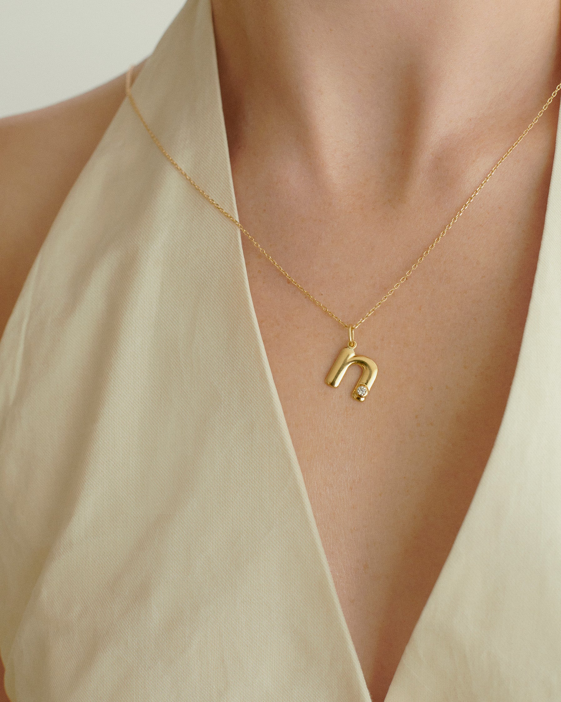 letero pendant N 