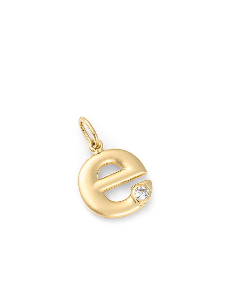 Letero_pendant_yellow_gold_E